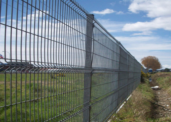 Galvanized V Shaped 4.5mm Triangle Fence Panel 3d Welded Wire Fence 1030mm