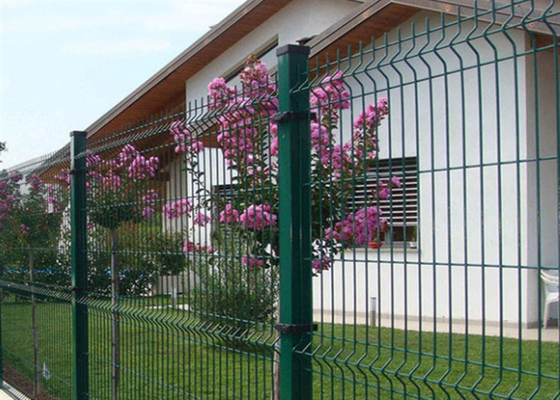 1230mm 3D Curved Triangle Fence Panel BRC Mesh Fencing For School rustproof