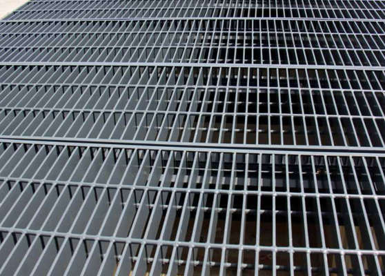 30*3mm Steel Driveway Grating For Drain Cover High Solidity