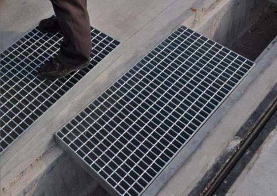 Serrated Type Steel Walkway Grating Panel Corrosion Resistant