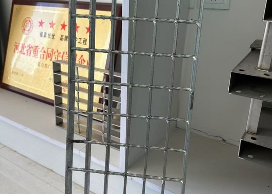 304 Stainless Steel Walkway Grating 100mm Spacing Industrial