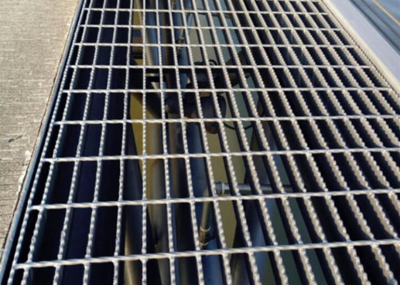 Hot Dip Galvanized Steel Drainage Grating High Flow Capacity Industrial Pavements