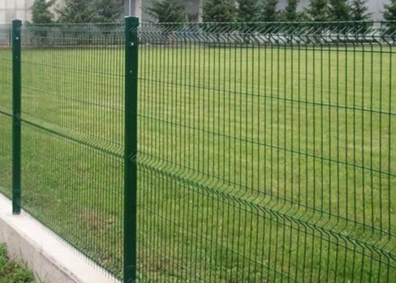 Peach Post Easy Install Triangle Fence Panel 1.53x2.5m 4.0mm Wire 50x200mm Mesh Green