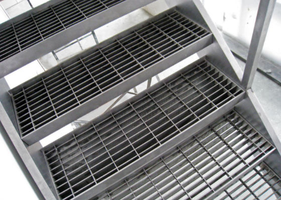 Hot Dip Galvanized Steel Drainage Grating High Flow Capacity Industrial Pavements